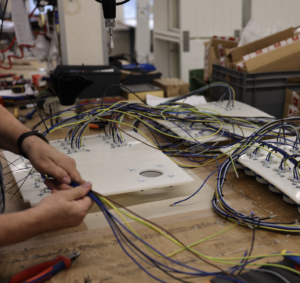 Werken aan techniek én de samenleving: SROI bij Bos Elektro